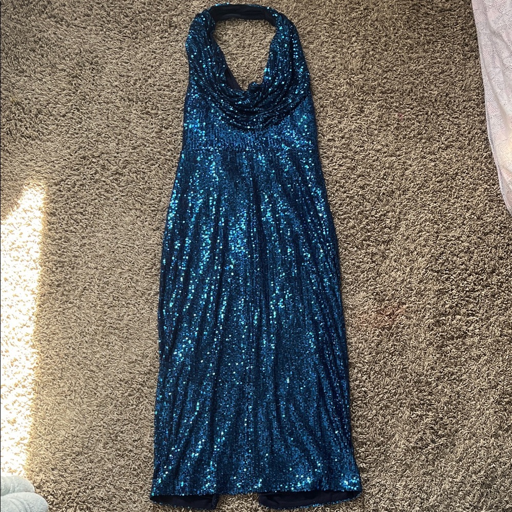 Jewel Badgley Mischka Formal Glittering Blue Backless Dress Gown Size 10